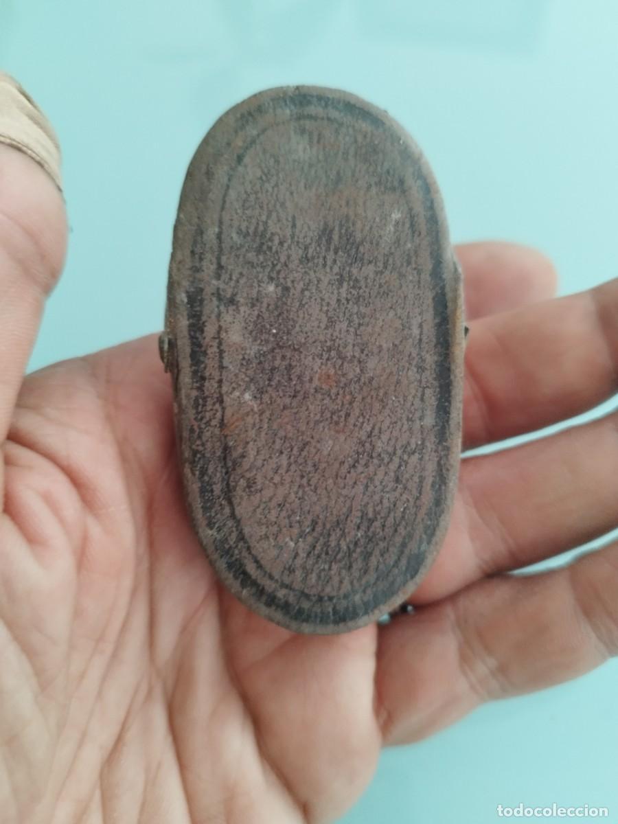 Antig&uuml;edades: Antigua funda de gafas a restaurar. - Foto 4