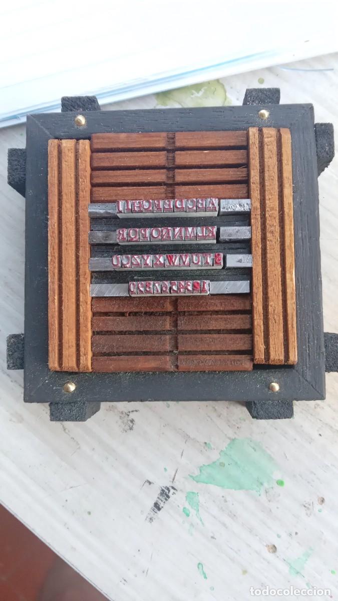 Antig&uuml;edades: Imprenta, abecedario con rama de madera - Foto 3