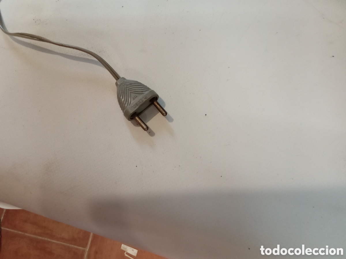 Antig&uuml;edades: Plancha para mangas y hombros. - Foto 6