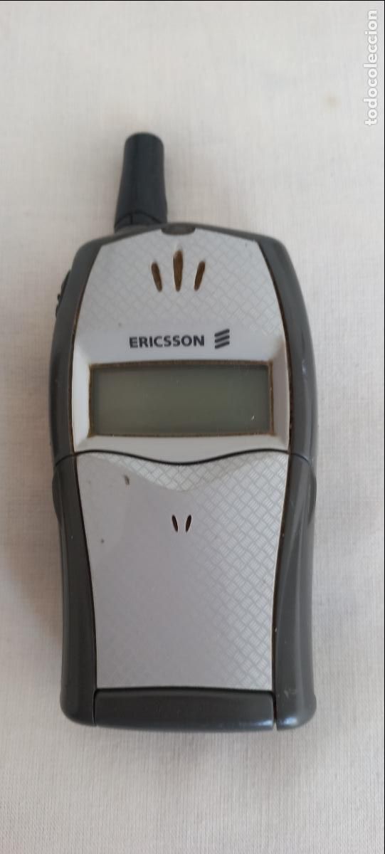 Tel&eacute;fonos: Tel&eacute;fono m&oacute;vil Ericsson T20s. - Foto 2