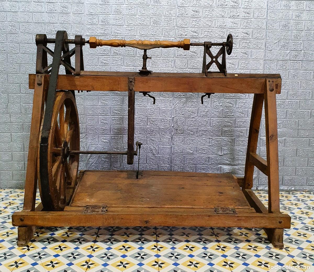 Antig&uuml;edades: Antiguo banco de tornero - Foto 3