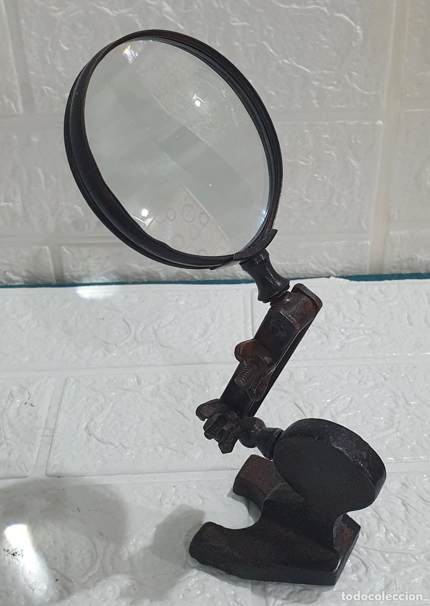 Antig&uuml;edades: Lupa articulada de fundido - Foto 1