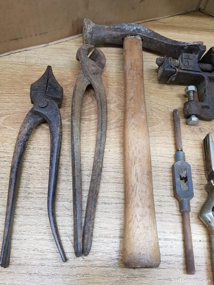 Antig&uuml;edades: LOTE DE 11 HERRAMIENTAS - Foto 2