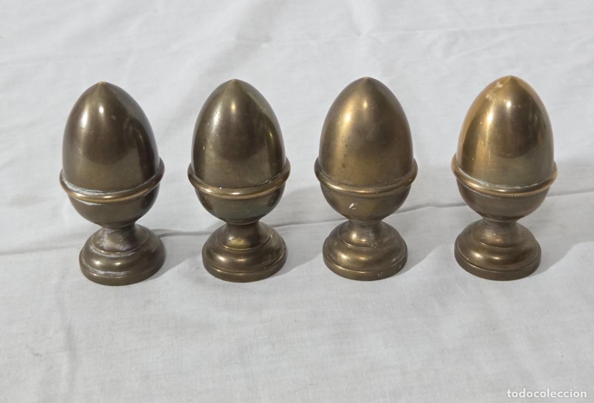 Antig&uuml;edades: 4 Remates de bronce pomos en forma de pi&ntilde;a - Foto 1