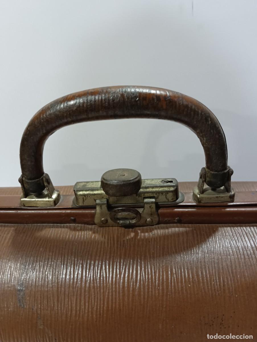 Antig&uuml;edades: MALET&Iacute;N ANTIGUO DE M&Eacute;DICO - Foto 2