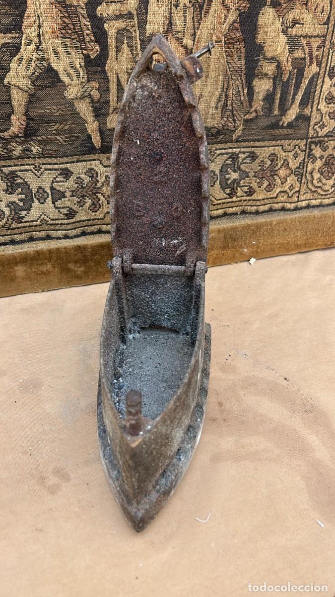 Antig&uuml;edades: PLANCHA ANTIGUA DE CARBON - Foto 4