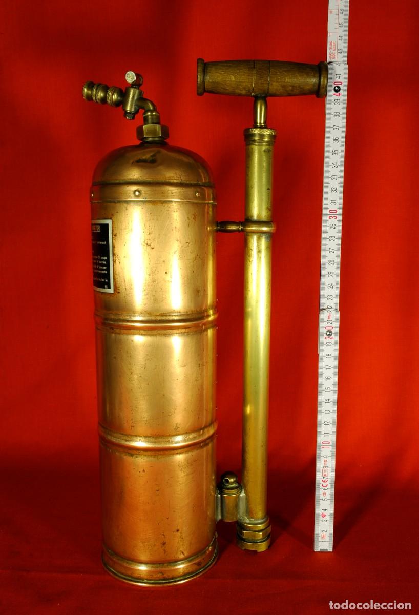 Antig&uuml;edades: Antiguo pulverizador MURATORI franc&eacute;s, con mango de madera - Foto 2