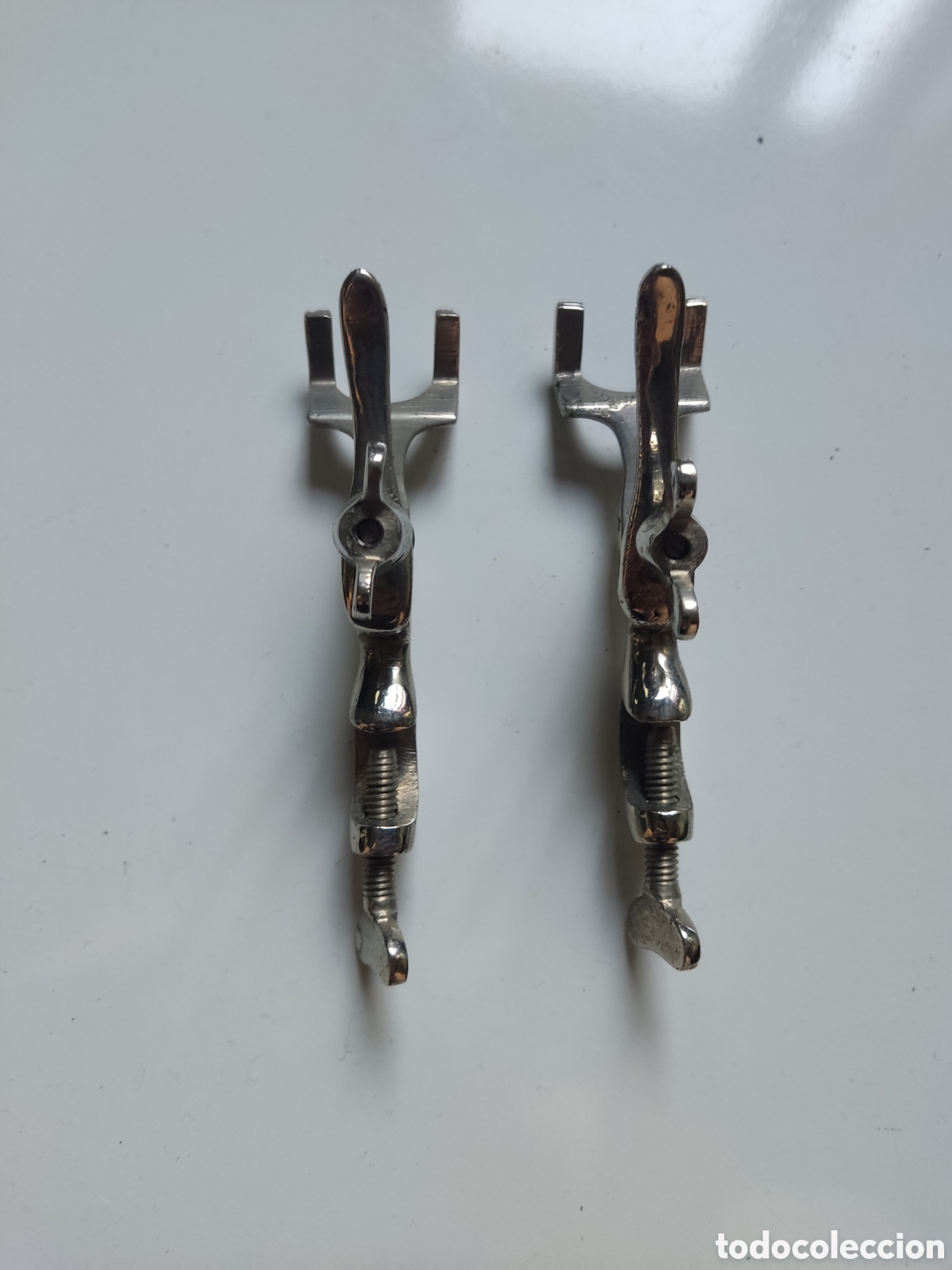 Antig&uuml;edades: DOS PINZAS DE LABORATORIO ANTIGUAS - Foto 3