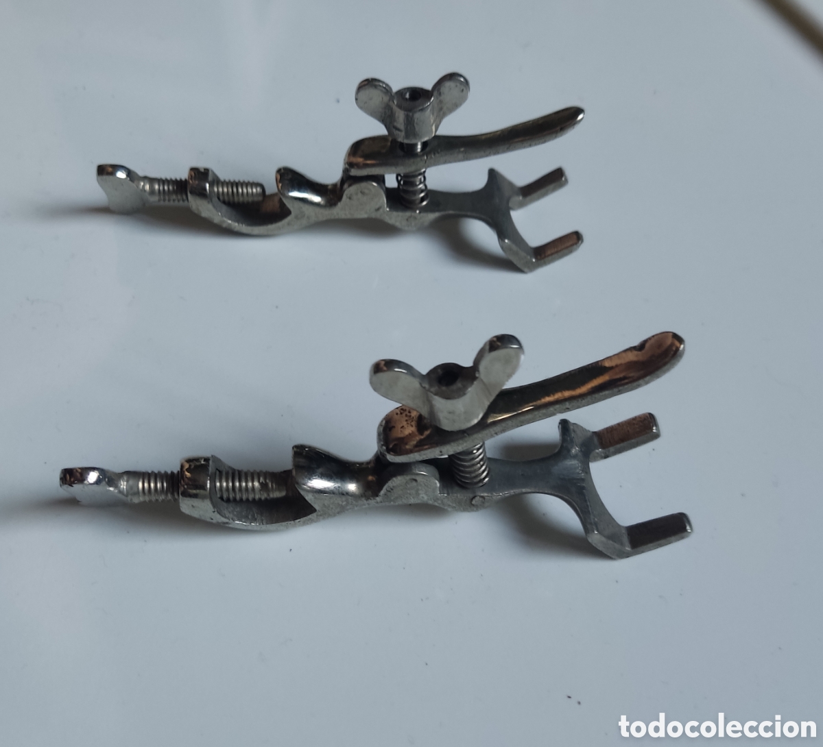 Antig&uuml;edades: DOS PINZAS DE LABORATORIO ANTIGUAS - Foto 1