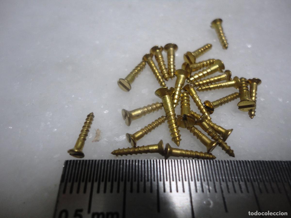Antig&uuml;edades: LOTE 24TORNILLOS DE BRONCE NAVAL PEQUE&Ntilde;ITOS - Foto 1