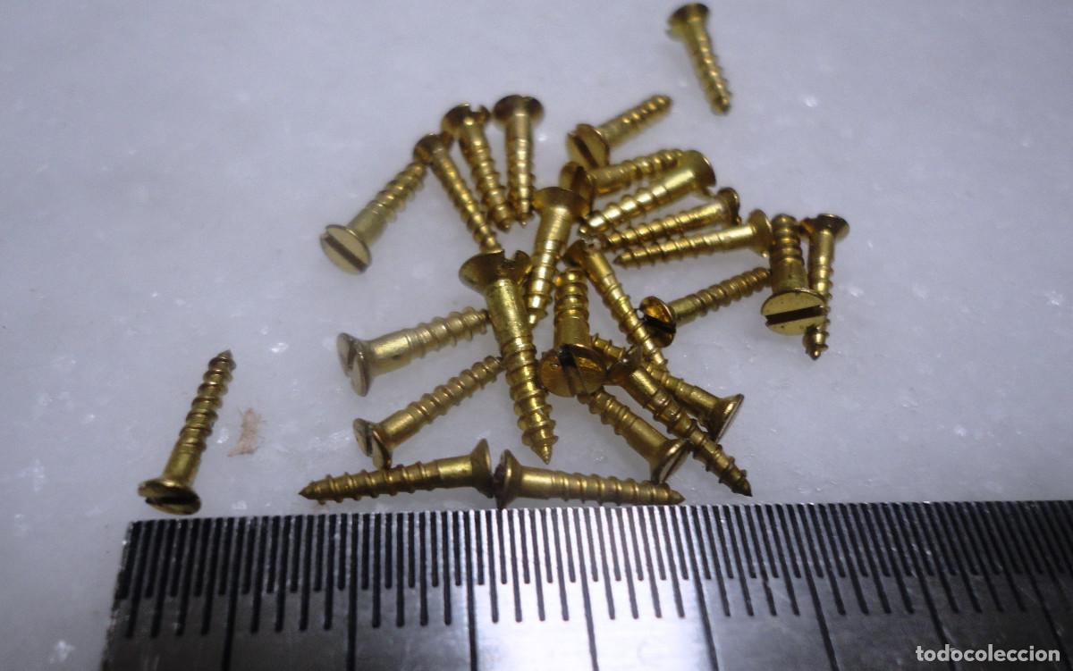 Antig&uuml;edades: LOTE 24TORNILLOS DE BRONCE NAVAL PEQUE&Ntilde;ITOS - Foto 2