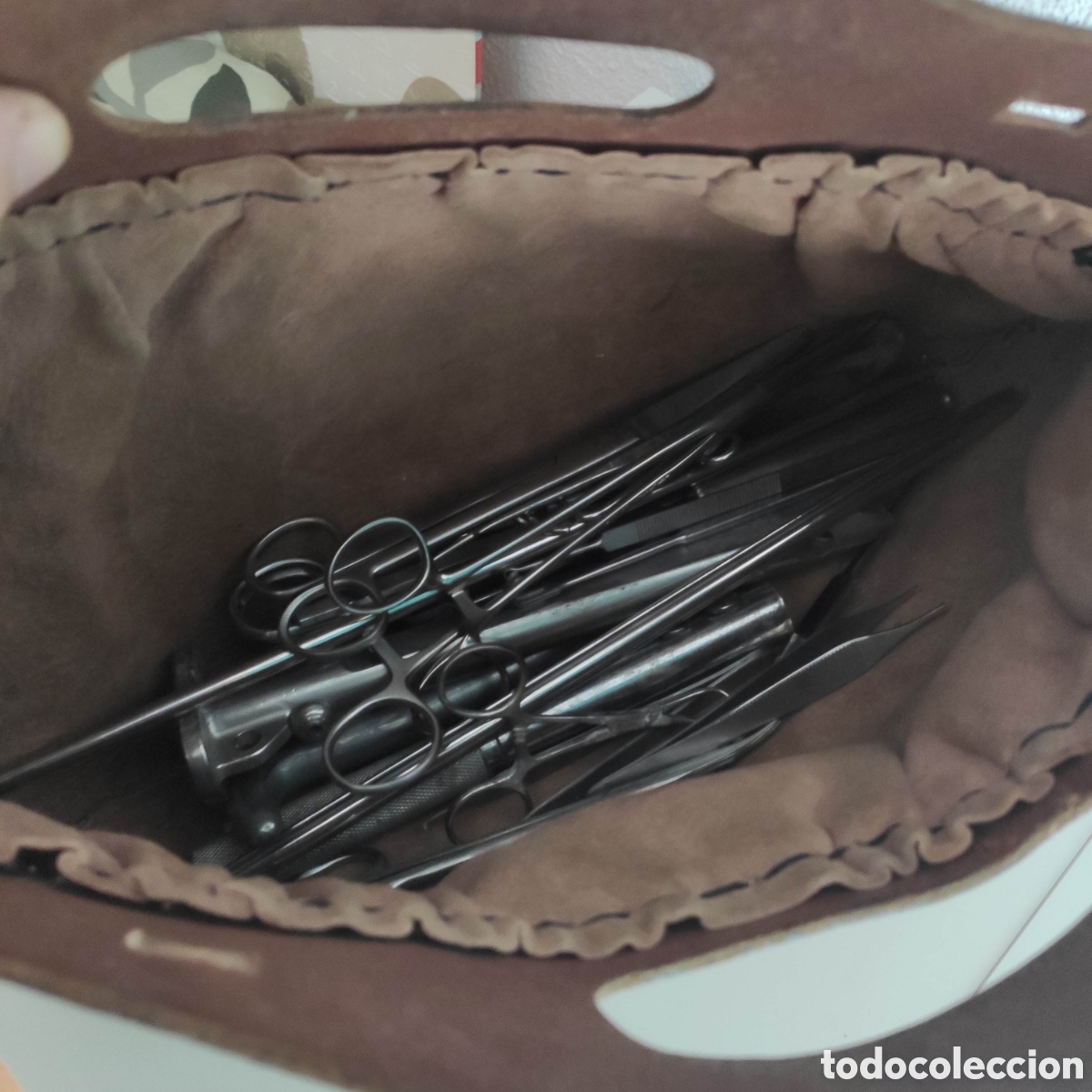 Antig&uuml;edades: BOLSA MALETIN CON INSTRUMENTAL MEDICO - Foto 2