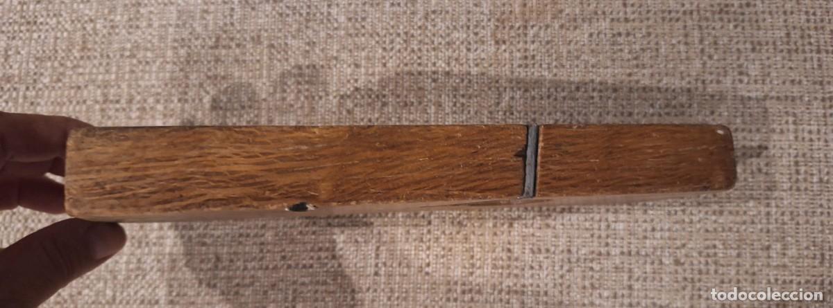 Antig&uuml;edades: CEPILLO DE CARPINTERO ANTIGUO EN MADERA Y HIERRO - Foto 3