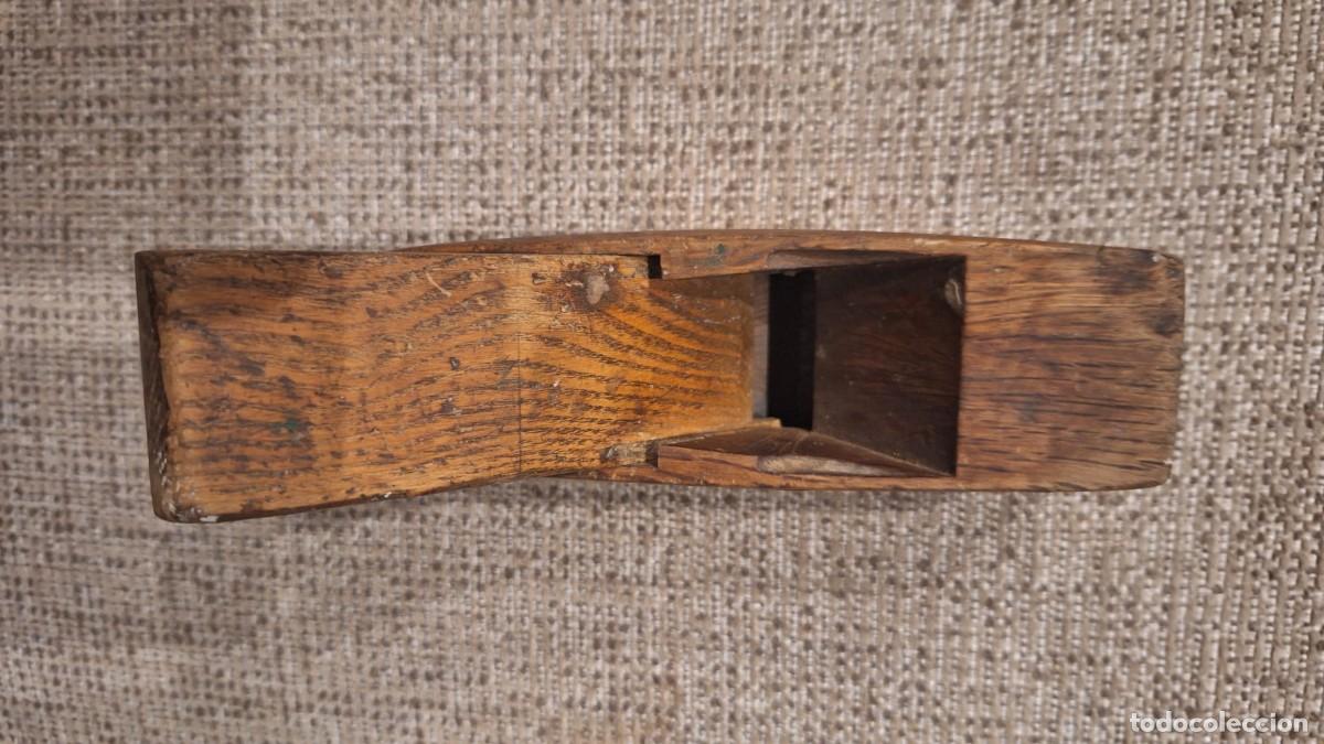 Antig&uuml;edades: CEPILLO DE CARPINTERO ANTIGUO EN MADERA Y HIERRO - Foto 4