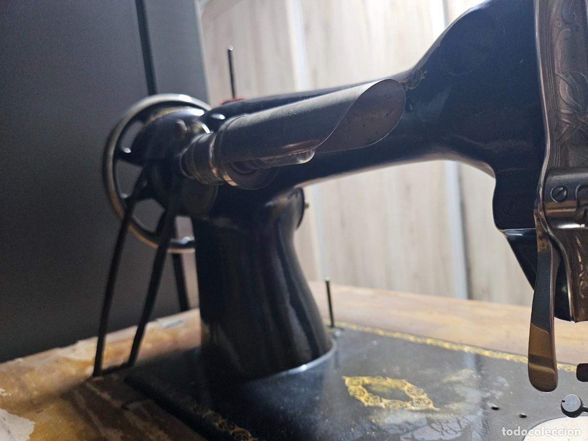 Antig&uuml;edades: M&aacute;quina de coser Singer - Foto 6