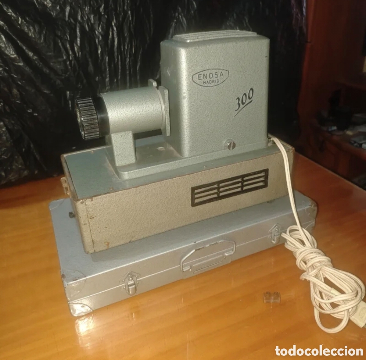 Antig&uuml;edades: Antiguo Proyector Enosa + Diapositivas. - Foto 1