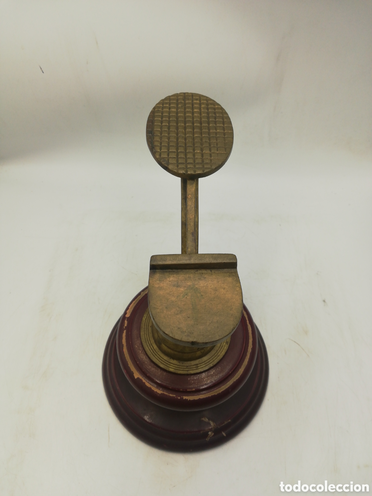 Antig&uuml;edades: Antiguo Soporte Limpia Botas. - Foto 2
