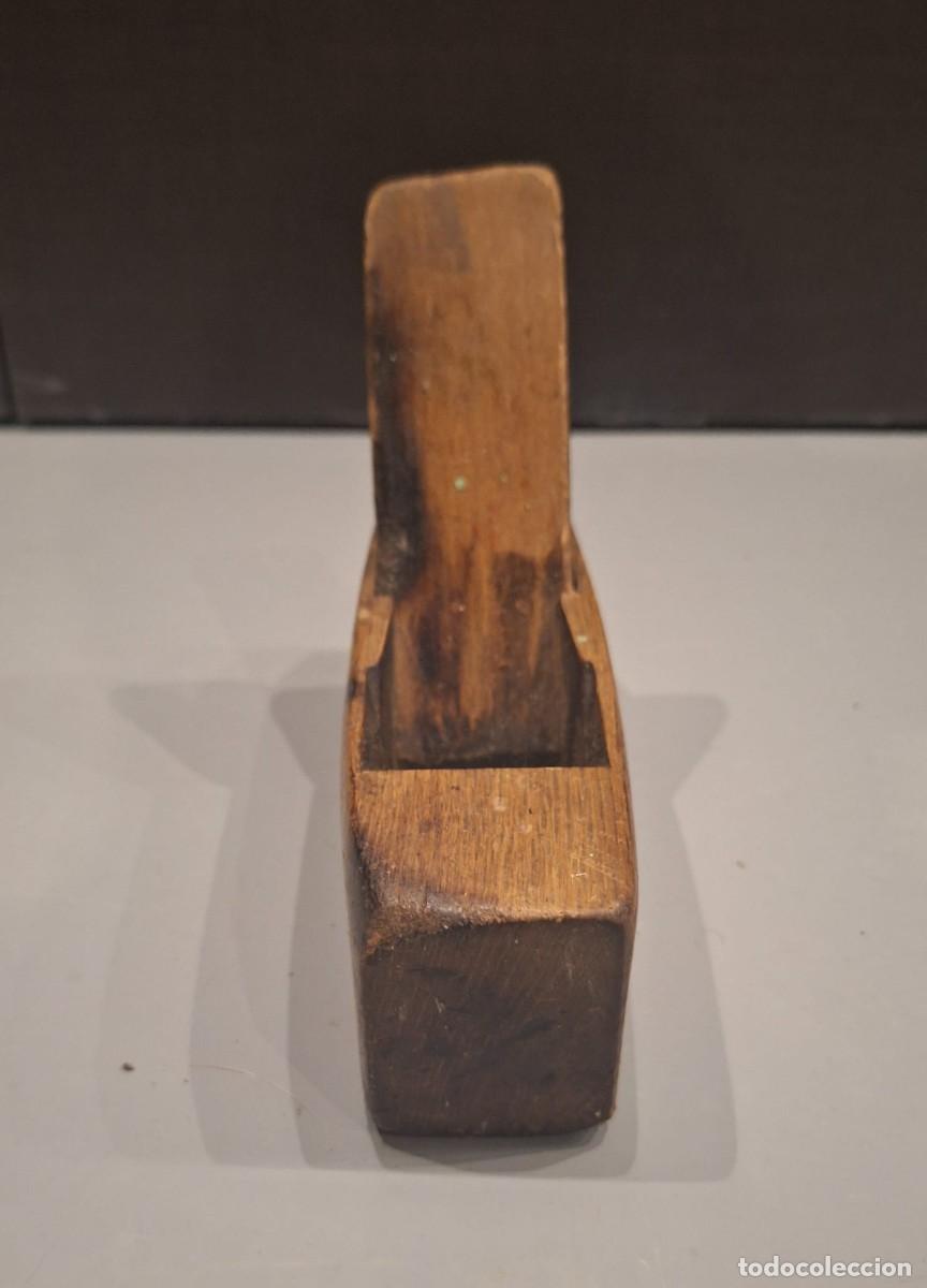 Antig&uuml;edades: CEPILLO DE CARPINTERO ANTIGUO EN MADERA Y CUCHILLA DE HIERRO - Foto 4