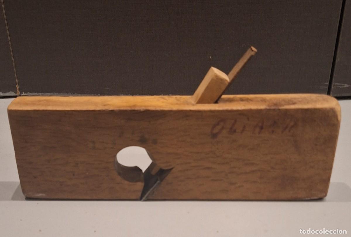 Antig&uuml;edades: CEPILLO DE CARPINTERO ANTIGUO EN MADERA Y HIERRO - Foto 1