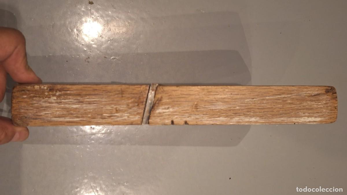 Antig&uuml;edades: CEPILLO DE CARPINTERO ANTIGUO EN MADERA Y HIERRO - Foto 4