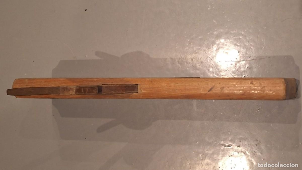 Antig&uuml;edades: CEPILLO DE CARPINTERO ANTIGUO EN MADERA Y HIERRO - Foto 5