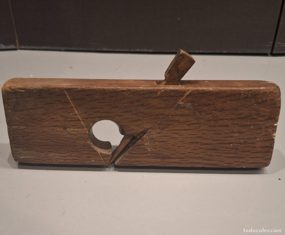 Antig&uuml;edades: CEPILLO DE CARPINTERO ANTIGUO EN MADERA (SIN CUCHILLA DE HIERRO) - Foto 1