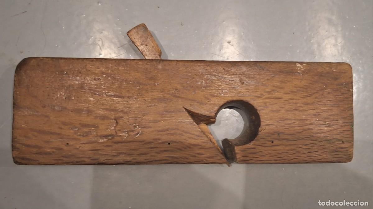 Antig&uuml;edades: CEPILLO DE CARPINTERO ANTIGUO EN MADERA (SIN CUCHILLA DE HIERRO) - Foto 2