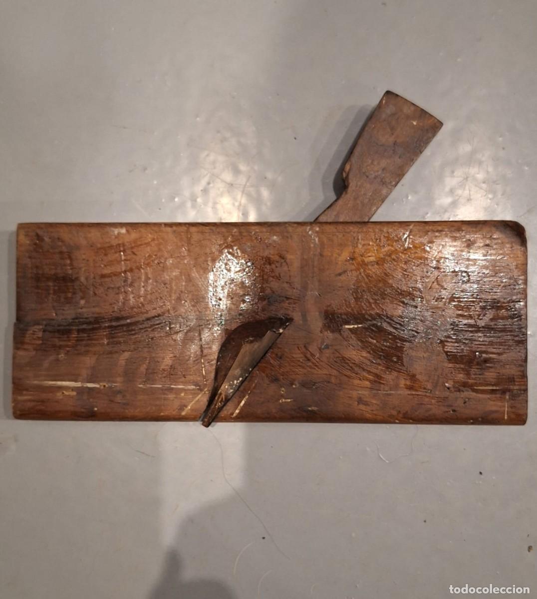 Antig&uuml;edades: CEPILLO DE CARPINTERO ANTIGUO EN MADERA (SIN CUCHILLA DE HIERRO) - Foto 1