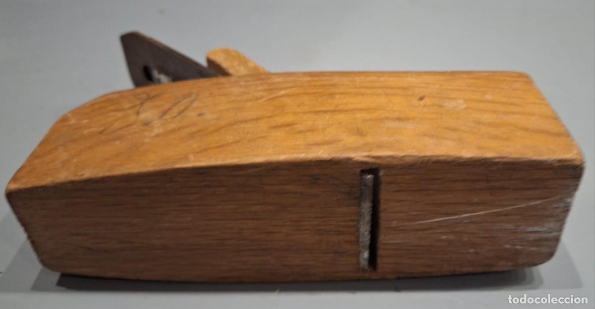 Antig&uuml;edades: CEPILLO DE CARPINTERO ANTIGUO EN MADERA Y HIERRO - Foto 3