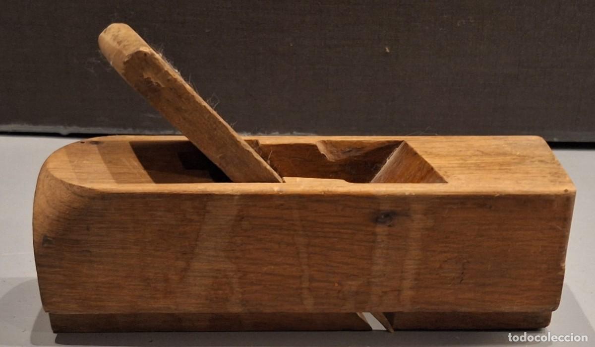 Antig&uuml;edades: CEPILLO DE CARPINTERO ANTIGUO EN MADERA (SIN CUCHILLA DE HIERRO) - Foto 1