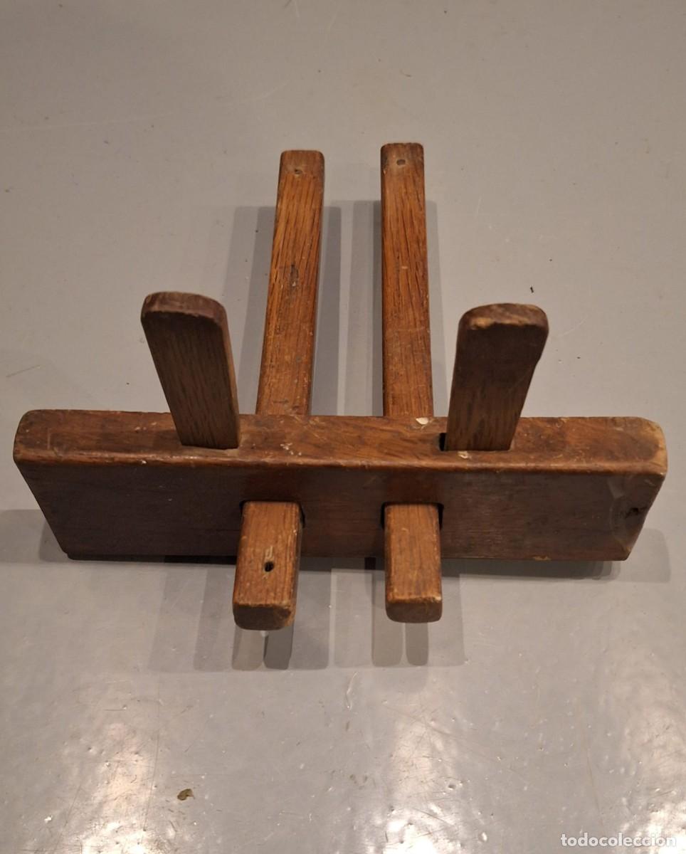 Antig&uuml;edades: SARGENTO DE CARPINTERO ANTIGUO DE DOBLE HUSILLO DE MADERA MACIZA - Foto 1