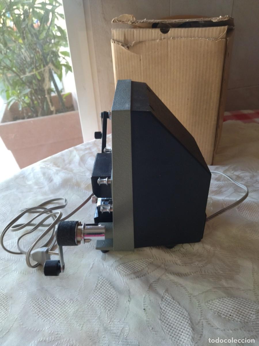 Antig&uuml;edades: Antiguo proyector super8 cavalier. funcionando correcto. - Foto 6