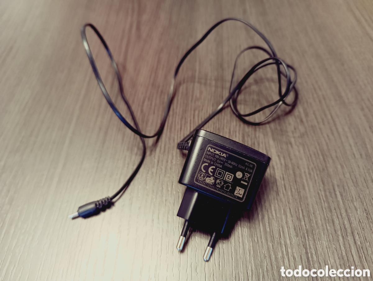 Tel&eacute;fonos: Antiguo CARGADOR de Tel&eacute;fono NOKIA - Foto 1
