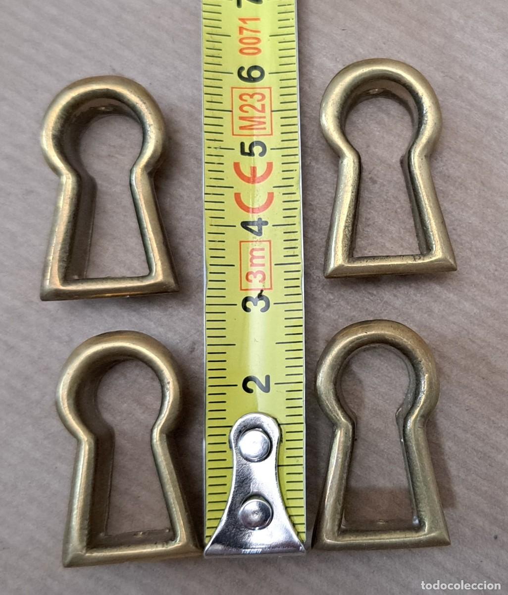 Antig&uuml;edades: 4 boca llaves de bronce para muebles - Foto 5