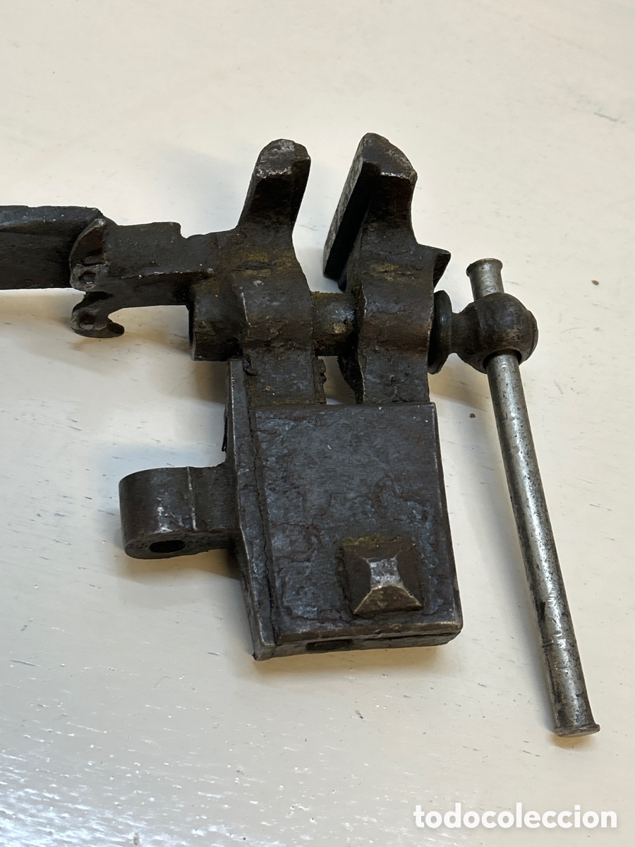 Antig&uuml;edades: Aprieto para banco incompleto - Foto 4