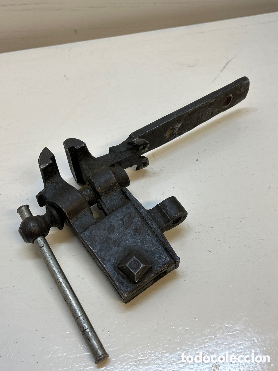 Antig&uuml;edades: Aprieto para banco incompleto - Foto 6