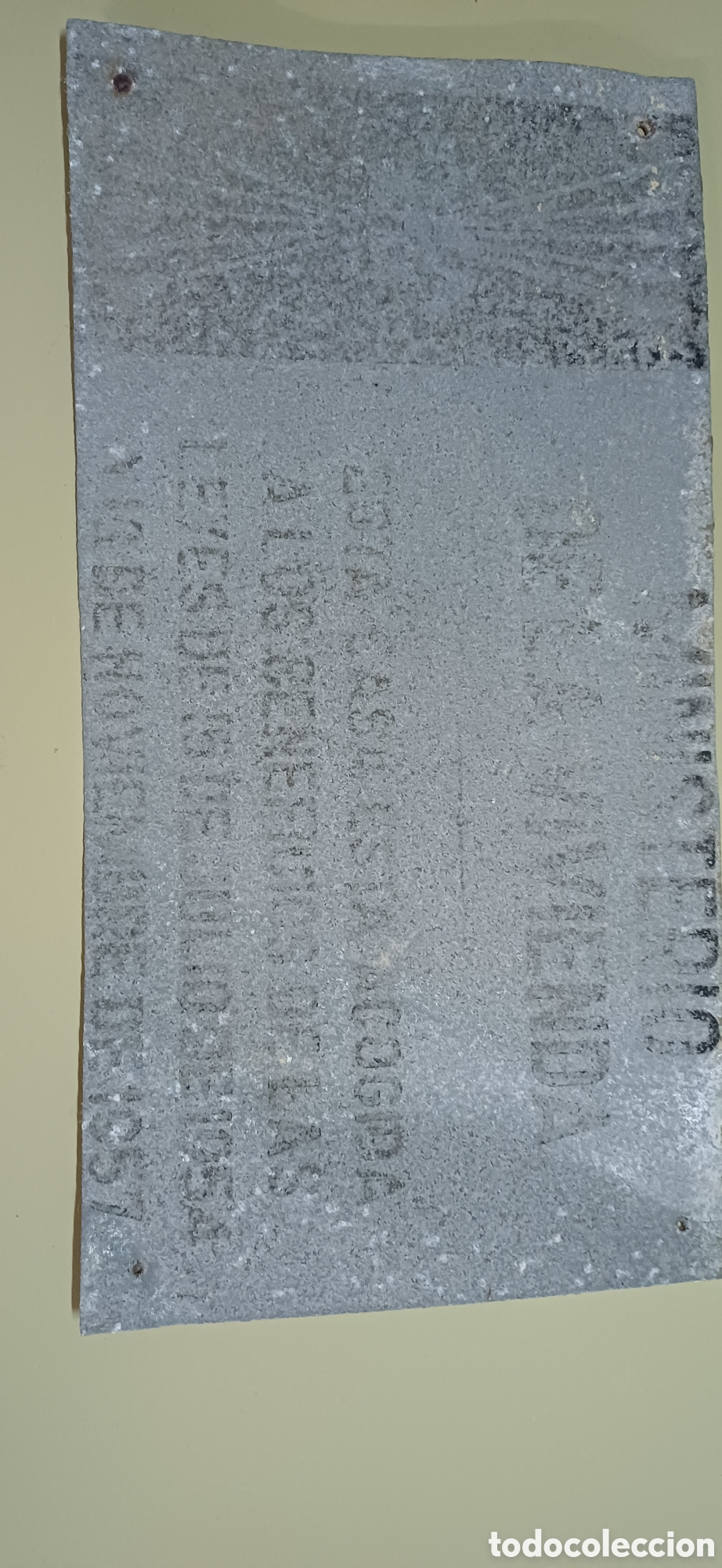 Antig&uuml;edades: Placa ayudas alquiler 1957 - Foto 3