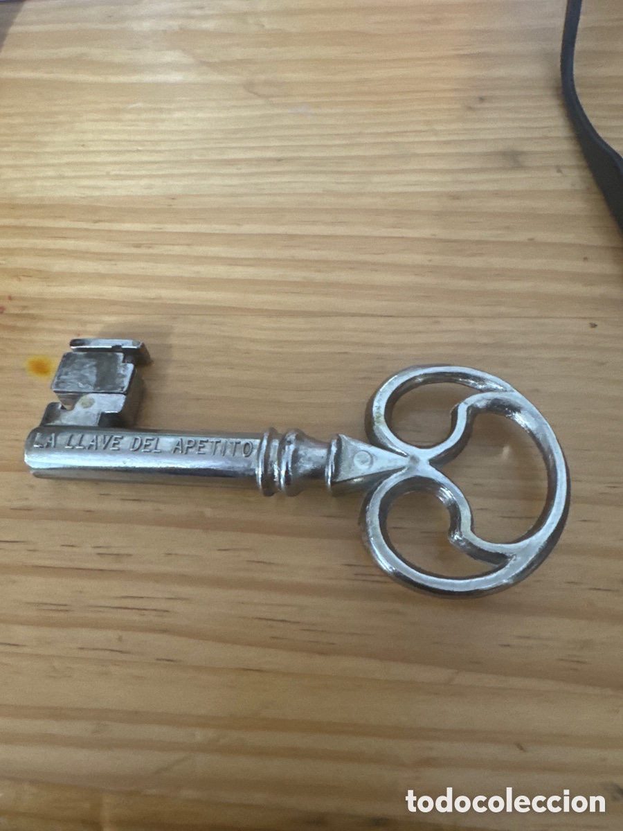 Antig&uuml;edades: Llave de gran tama&ntilde;o de bronce? - Foto 1