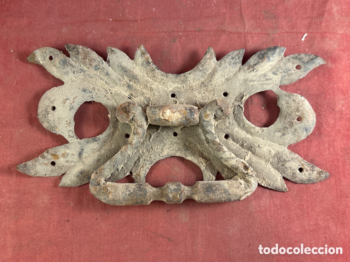Antig&uuml;edades: ANTIGUO TIRADOR DE PUERTA - Foto 1