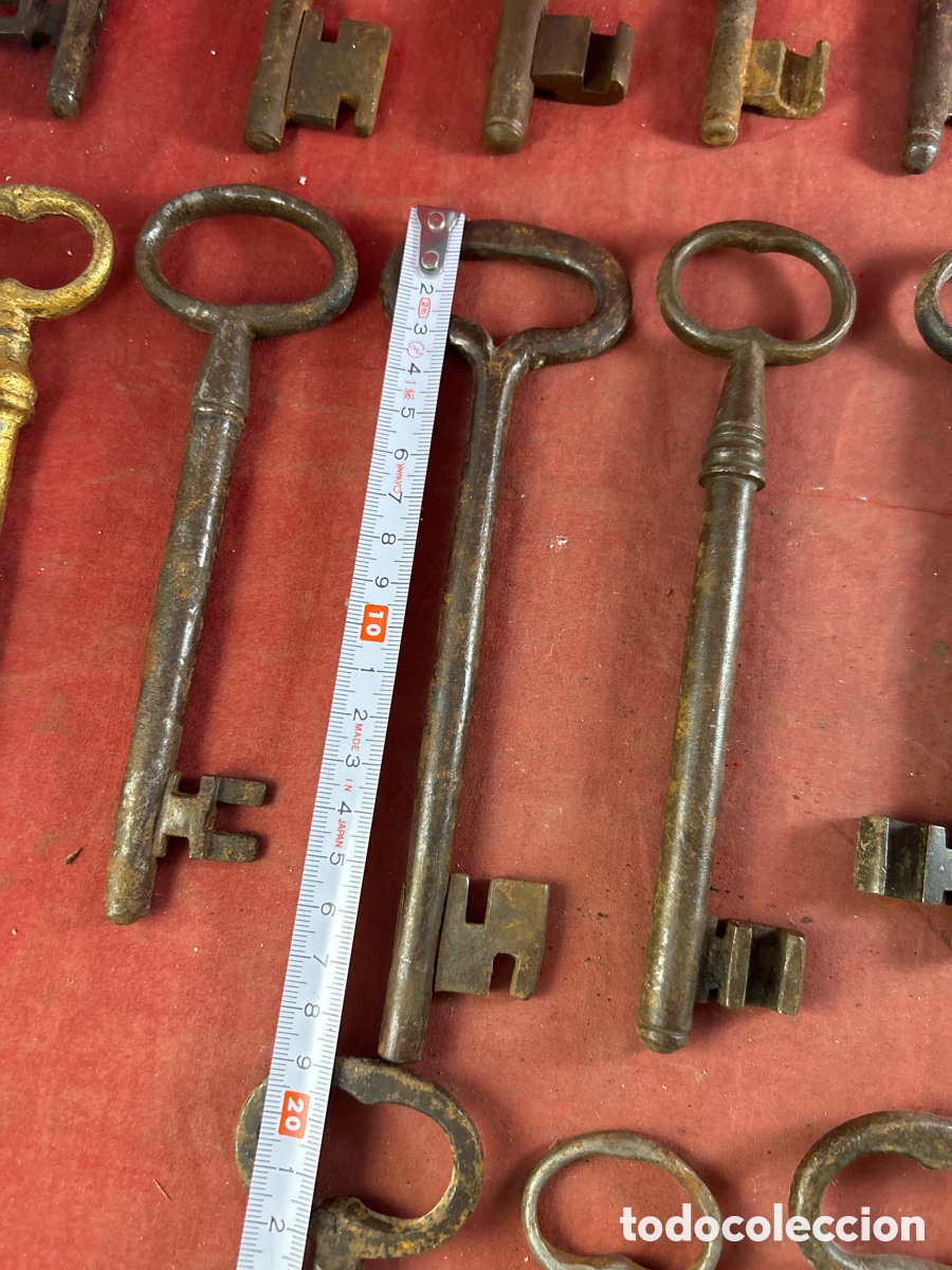 Antig&uuml;edades: GRAN COLECCI&Oacute;N DE LLAVES ANTIGUAS DE FORJA - Foto 9