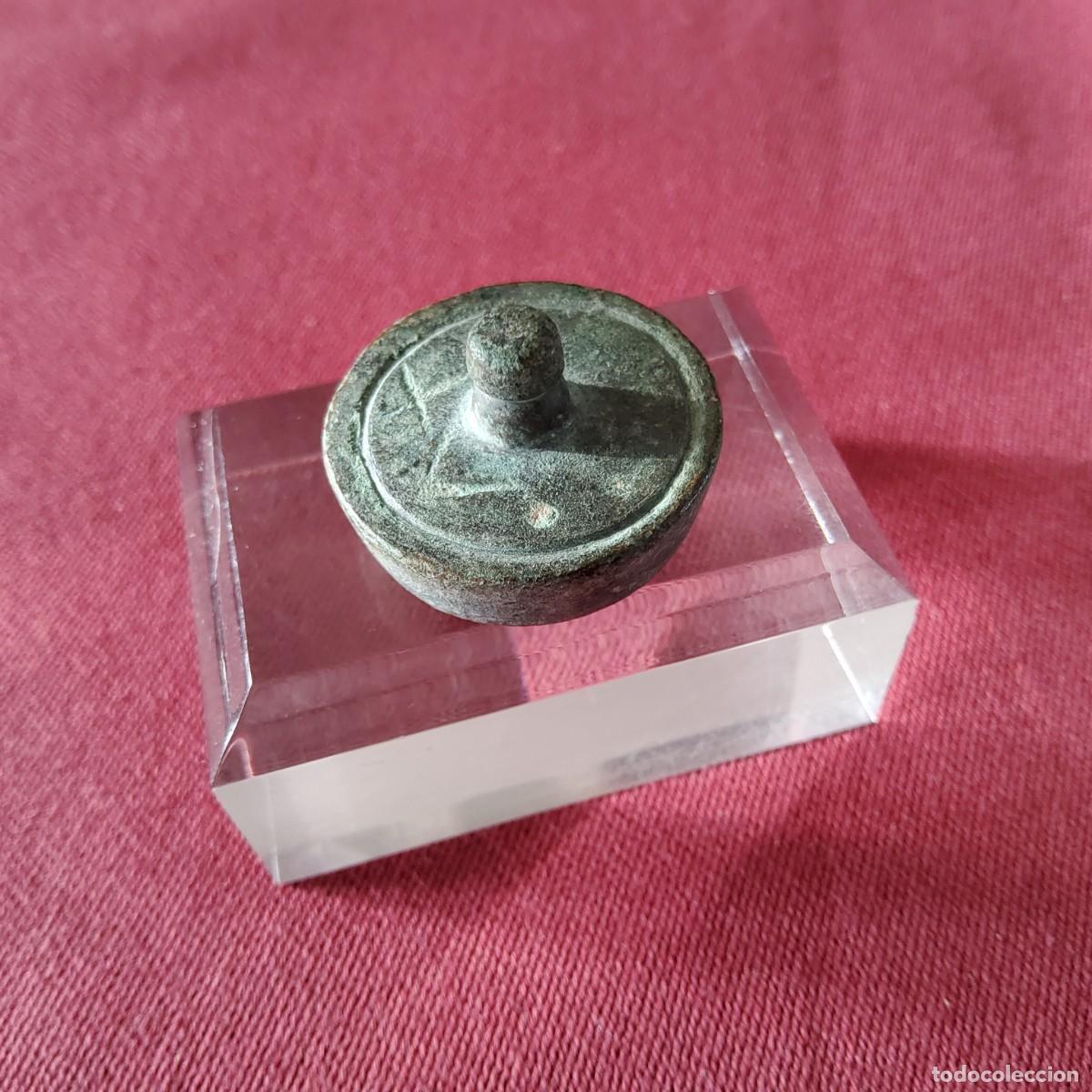 Antig&uuml;edades: ANTIGUA PESA PONDERAL DE BRONCE - Foto 1