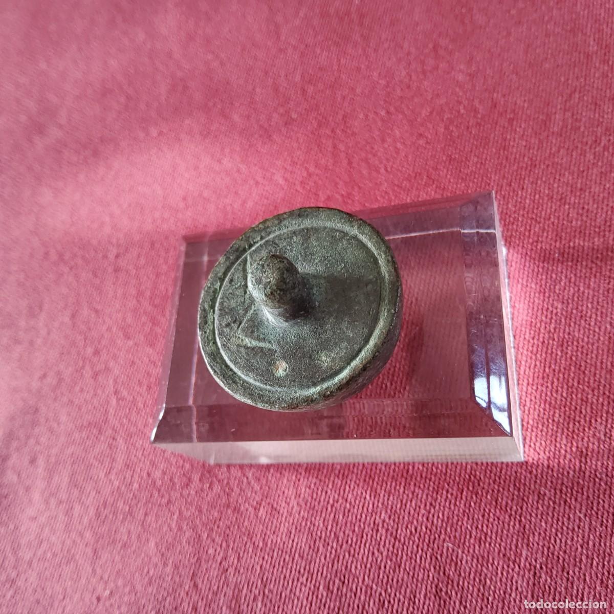 Antig&uuml;edades: ANTIGUA PESA PONDERAL DE BRONCE - Foto 2