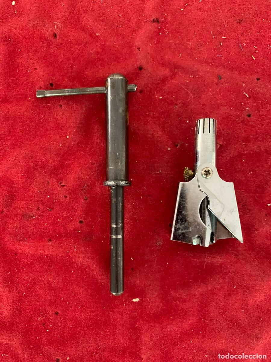 Antig&uuml;edades: DOS LLAVE TORNILLO QUEMADOR SIN IDENTIFICAR FUNCI&Oacute;N - Foto 2