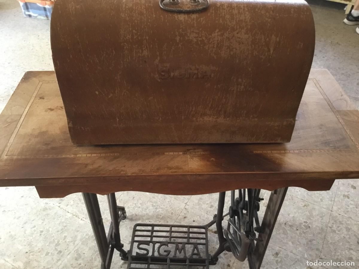 Antig&uuml;edades: Maquina de coser Sigma antigua - Foto 1