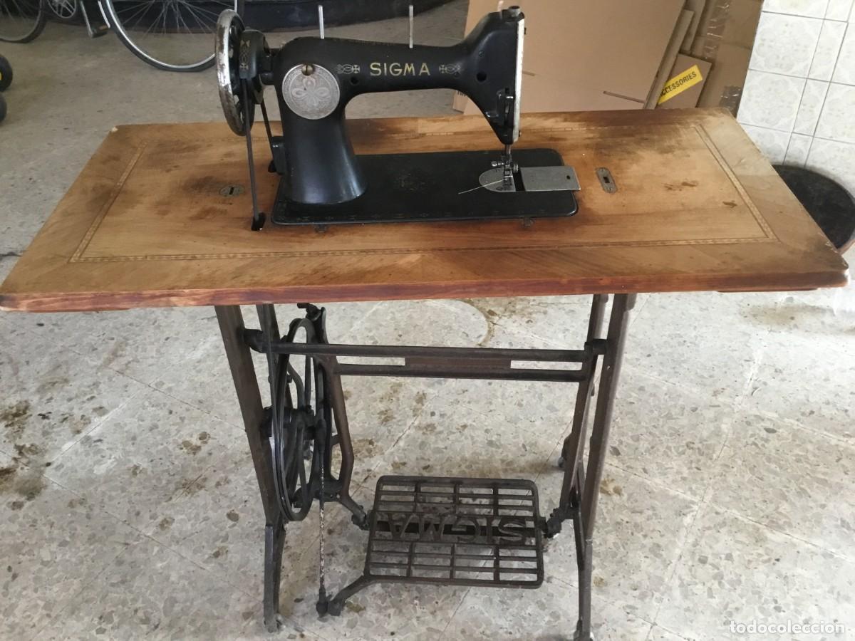 Antig&uuml;edades: Maquina de coser Sigma antigua - Foto 2