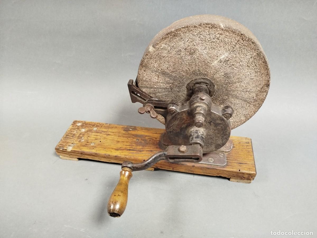 Antig&uuml;edades: AFILADORA ANTIGUA DE PIEDRA A MANIVELA - Foto 2