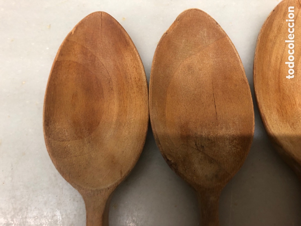 Antig&uuml;edades: Lote antiguas cucharas y esp&aacute;tulas de madera - Foto 2