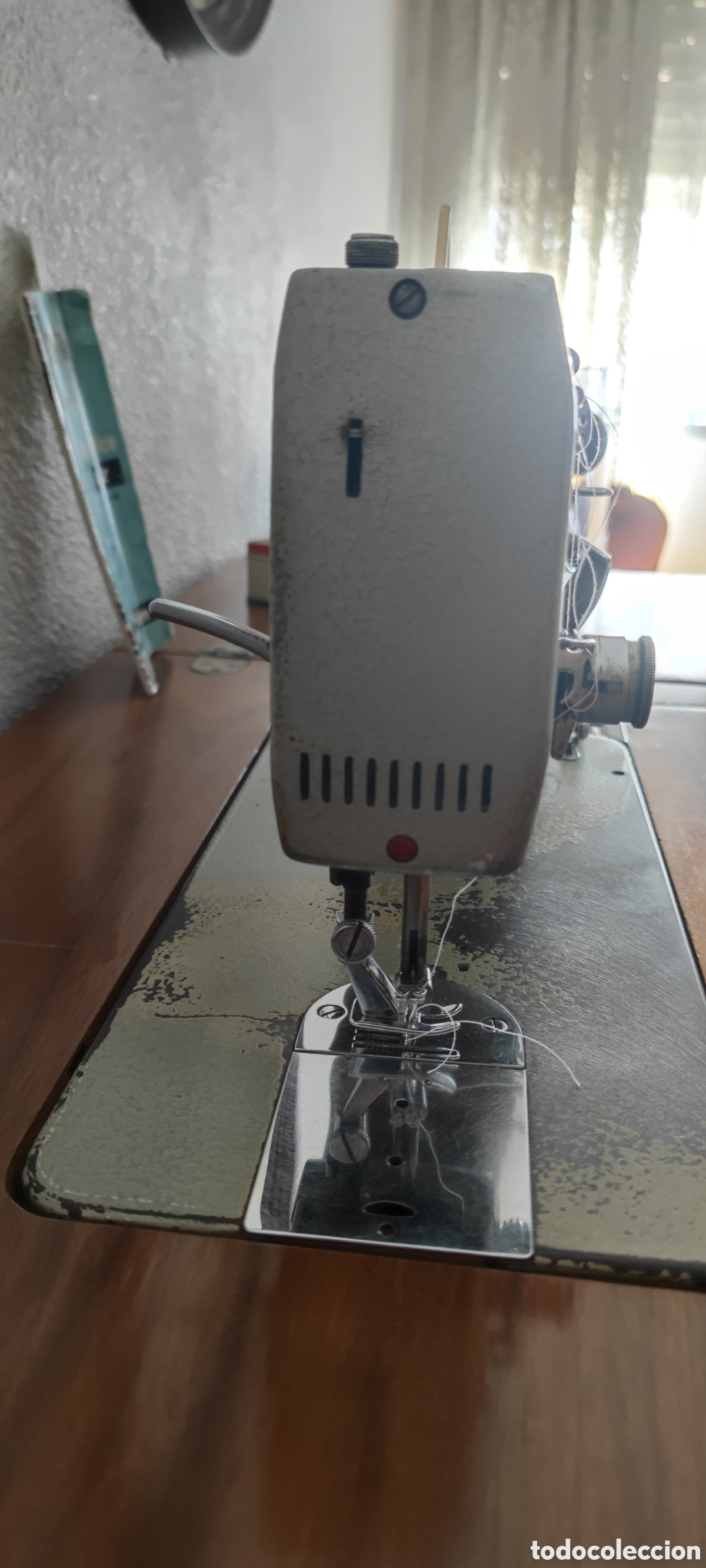 Antig&uuml;edades: Maquina de coser Wertheim - Foto 3