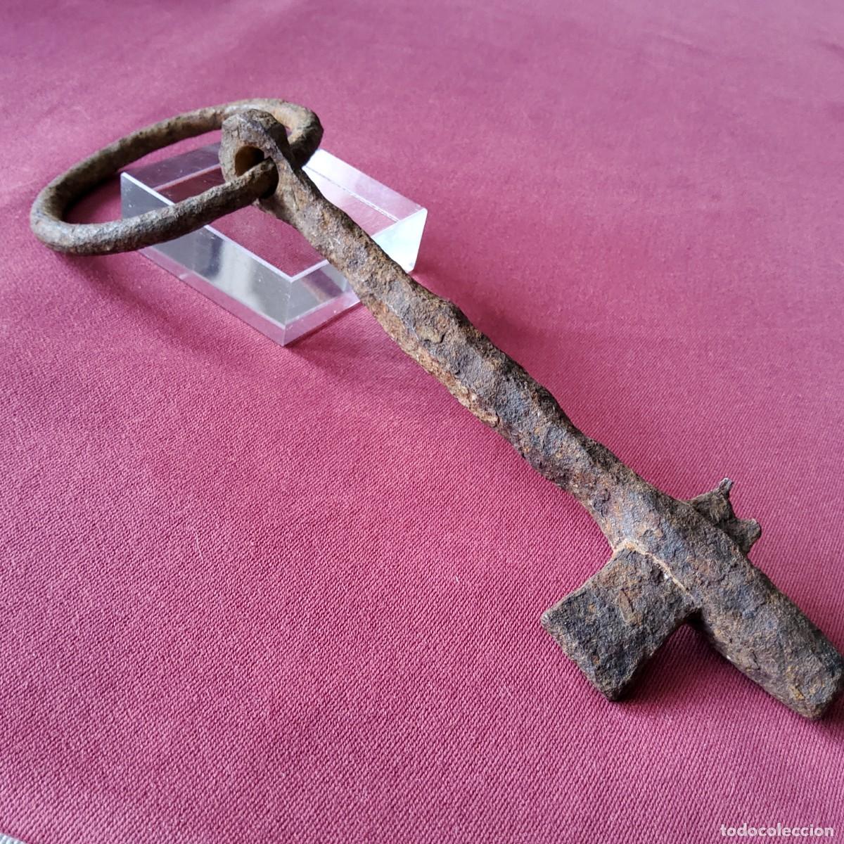 Antig&uuml;edades: ANTIGUA LLAVE MEDIEVAL DE HIERRO FORJADO - Foto 2