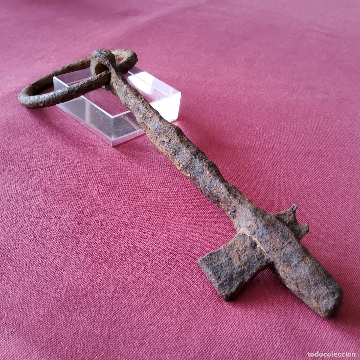 Antig&uuml;edades: ANTIGUA LLAVE MEDIEVAL DE HIERRO FORJADO - Foto 3